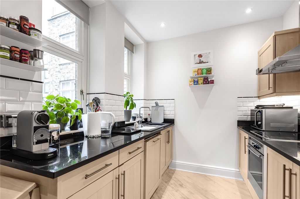 Property photo 2 of 12 Picture No. 07