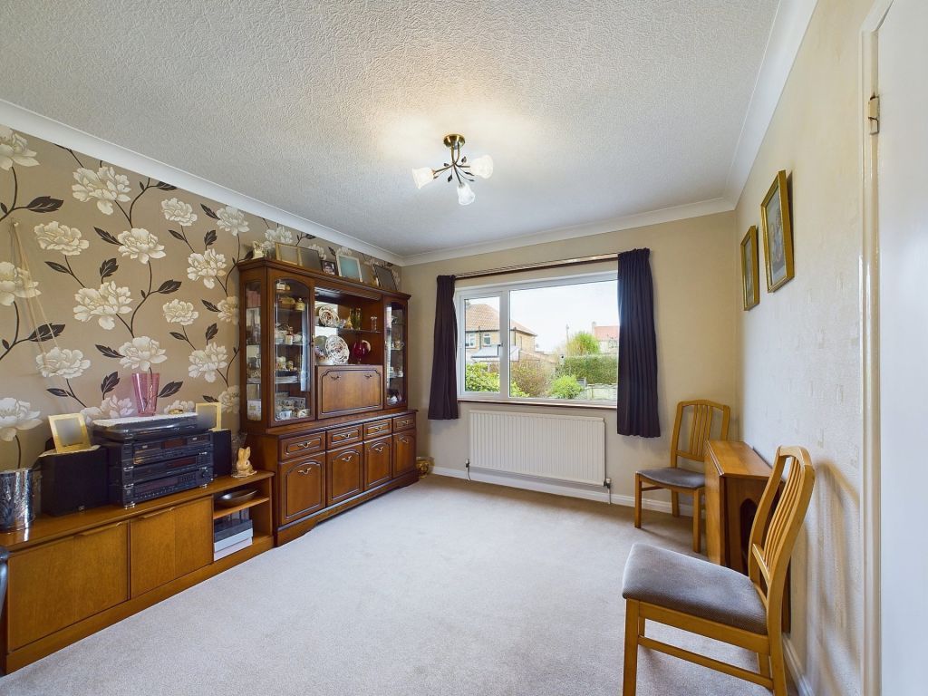 Property photo 3 of 25