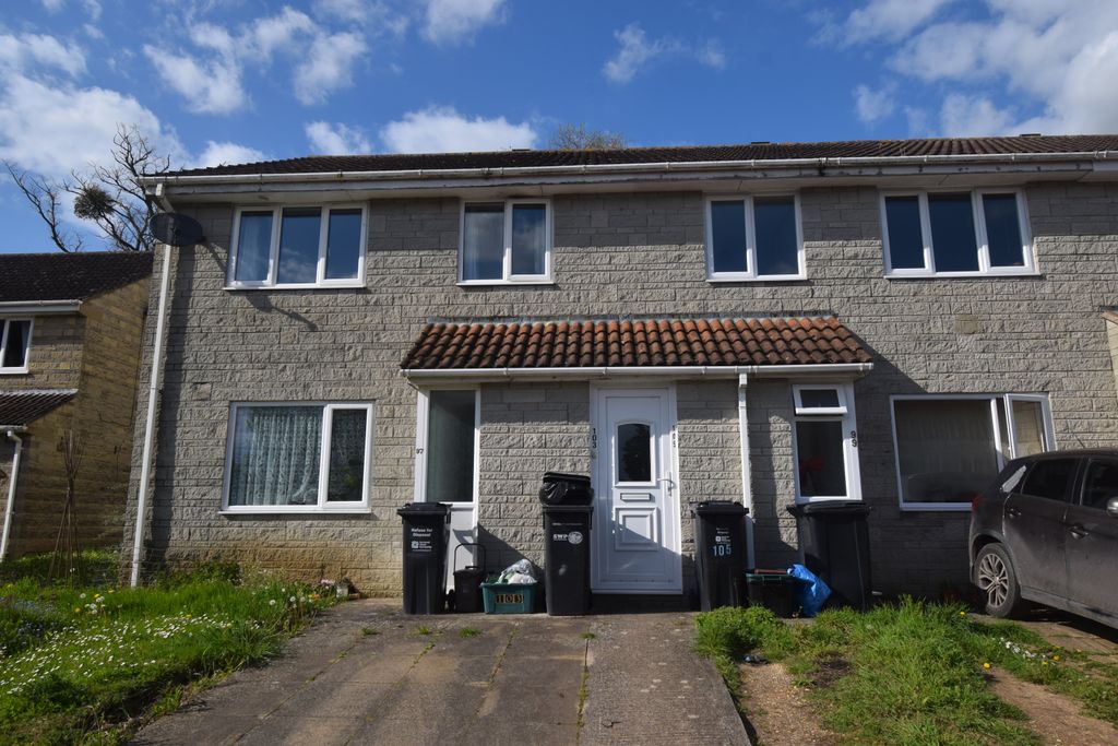 Property photo 1 of 7 External