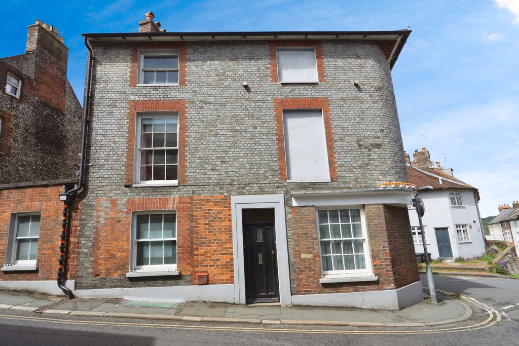 Property photo 2 of 18 Photo #2