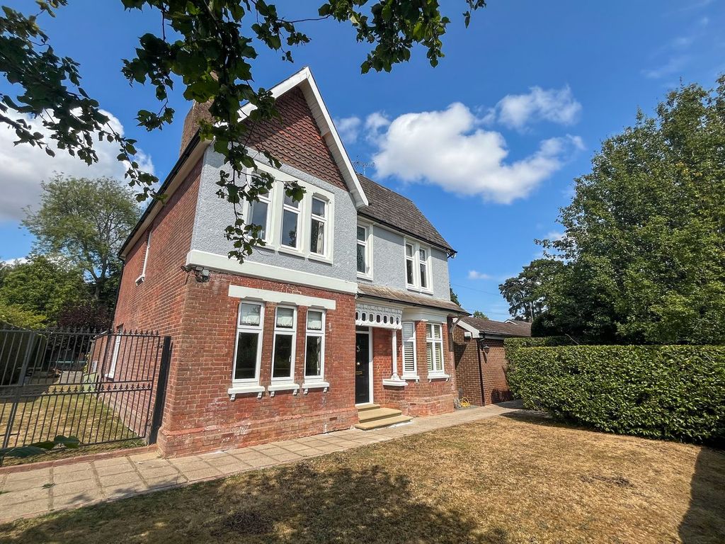 Property photo 1 of 22