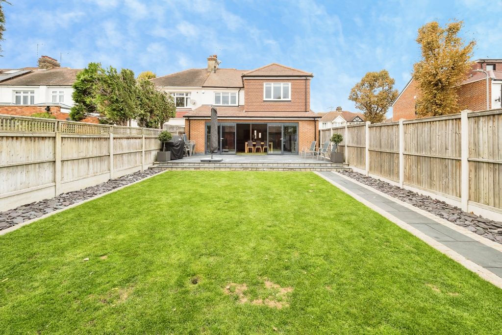 Property photo 3 of 43 Pbox-Img.Jpg