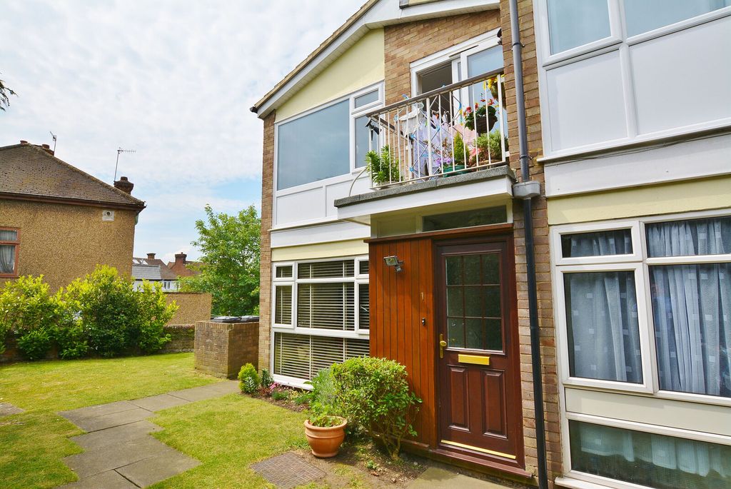 Property photo 1 of 12