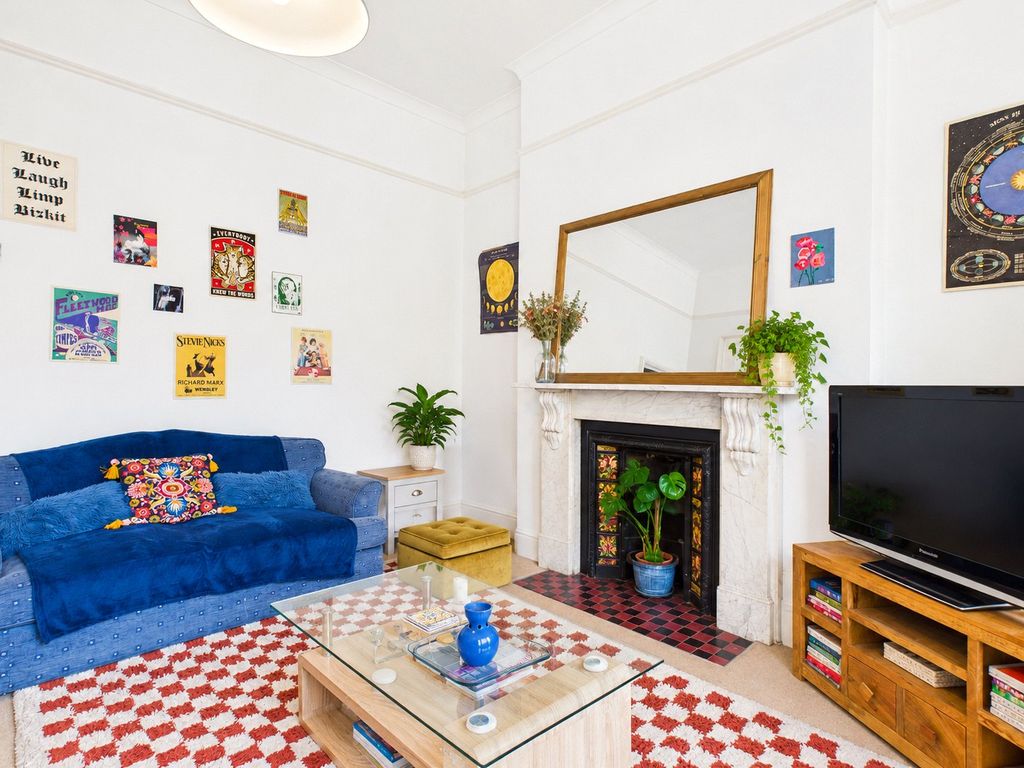Property photo 3 of 14 Flat To Rent