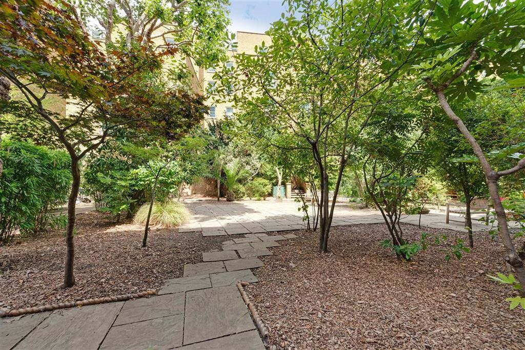 Property photo 3 of 8