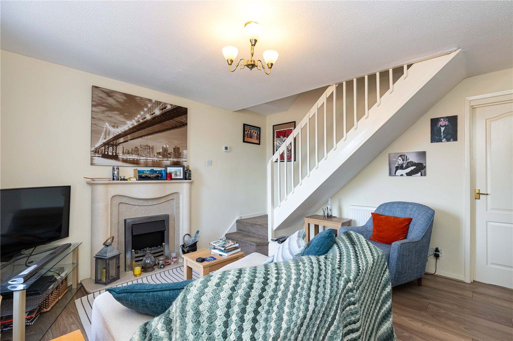 Property photo 2 of 12 Lounge/Diner