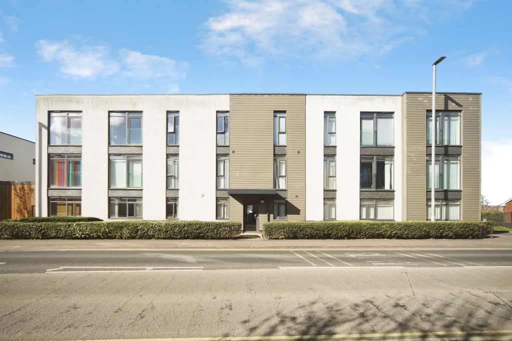 Property photo 1 of 12