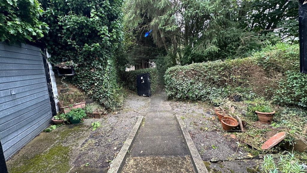 Property photo 2 of 12 14.Jpg