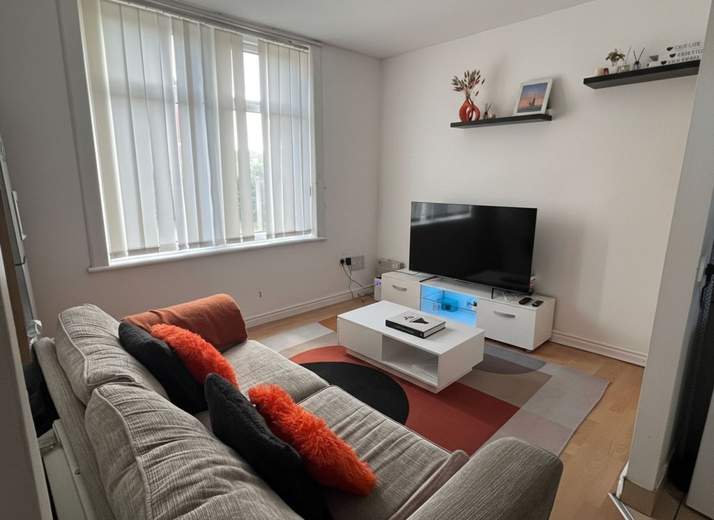 Property photo 2 of 5