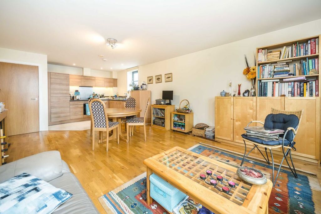 Property photo 2 of 7