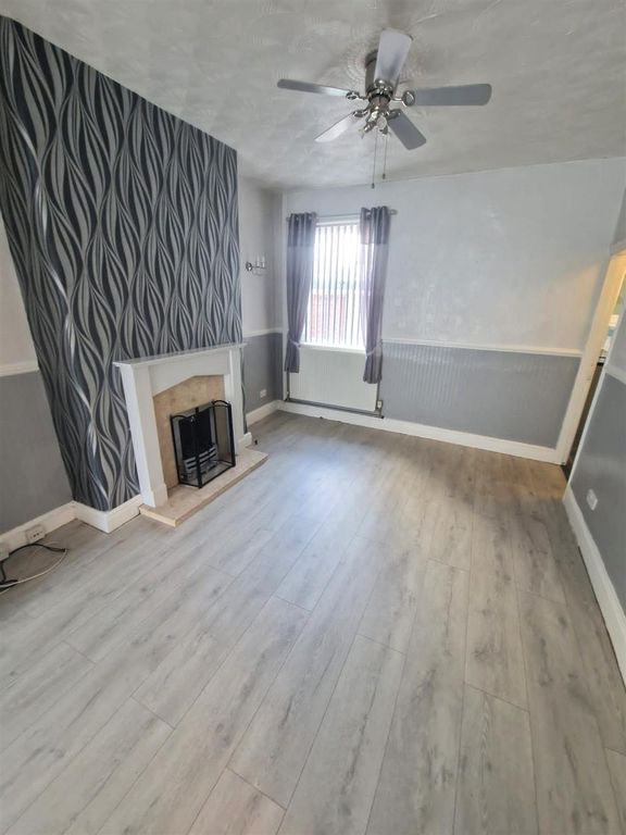 Property photo 3 of 23