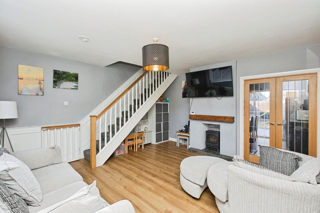 Property photo 2 of 17 Img_6571