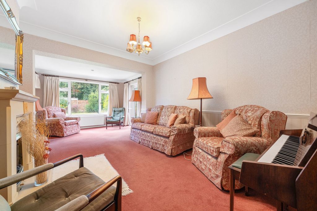 Property photo 2 of 13
