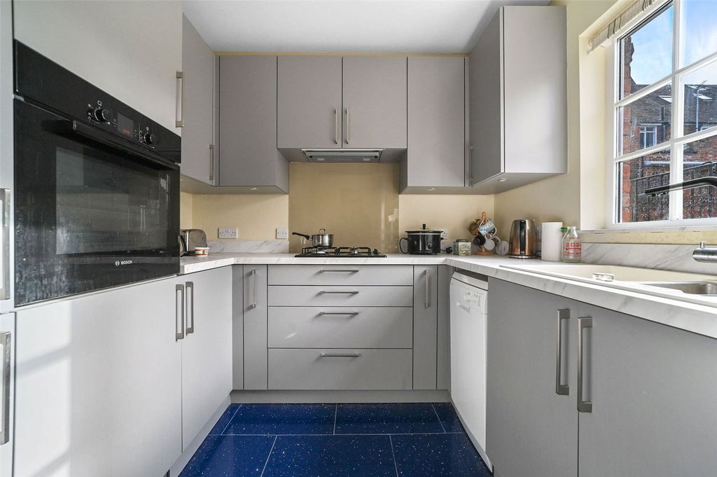 Property photo 3 of 13 Picture No. 02