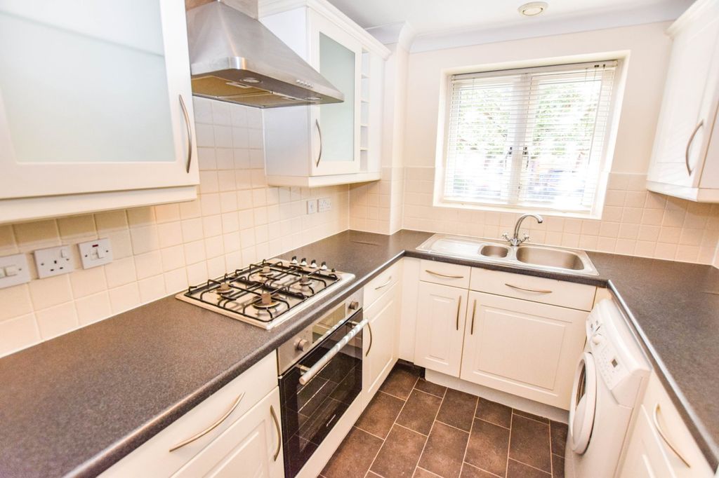 Property photo 2 of 11 Picture No. 34