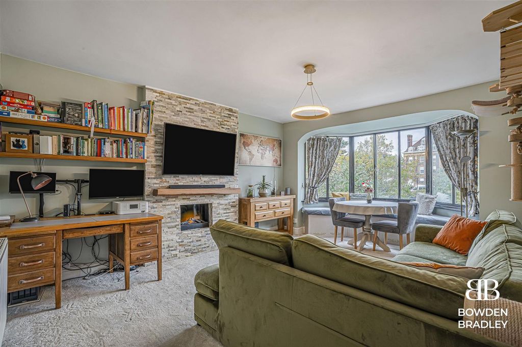 Property photo 3 of 16 Living Room