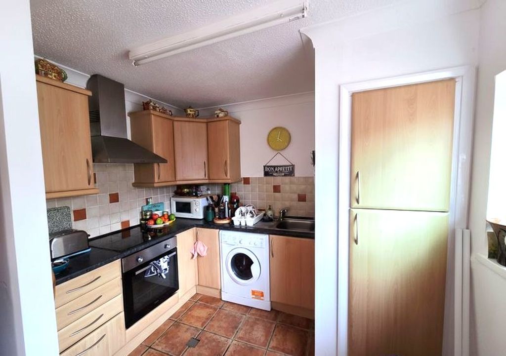 Additional image 4 of 2 bed flat for saleBeach Street, Dawlish EX7