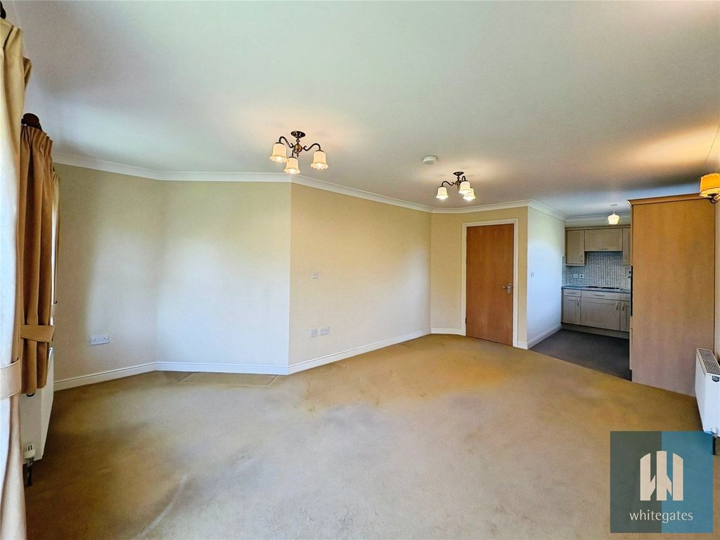 Property photo 2 of 18 Picture No. 01