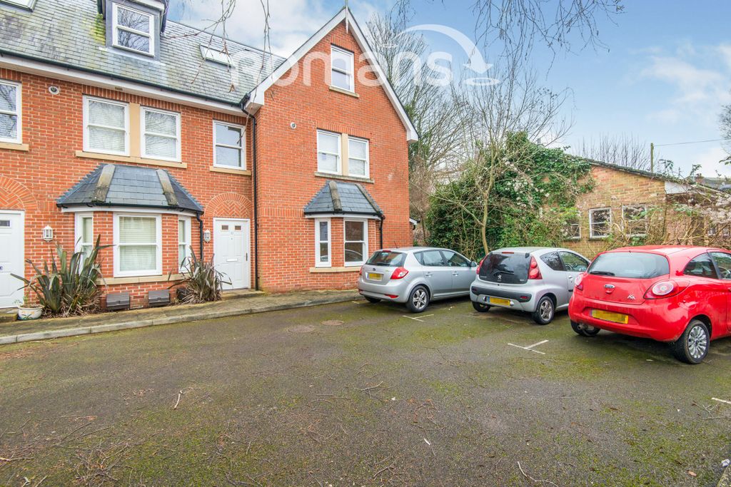 Property photo 1 of 8 1