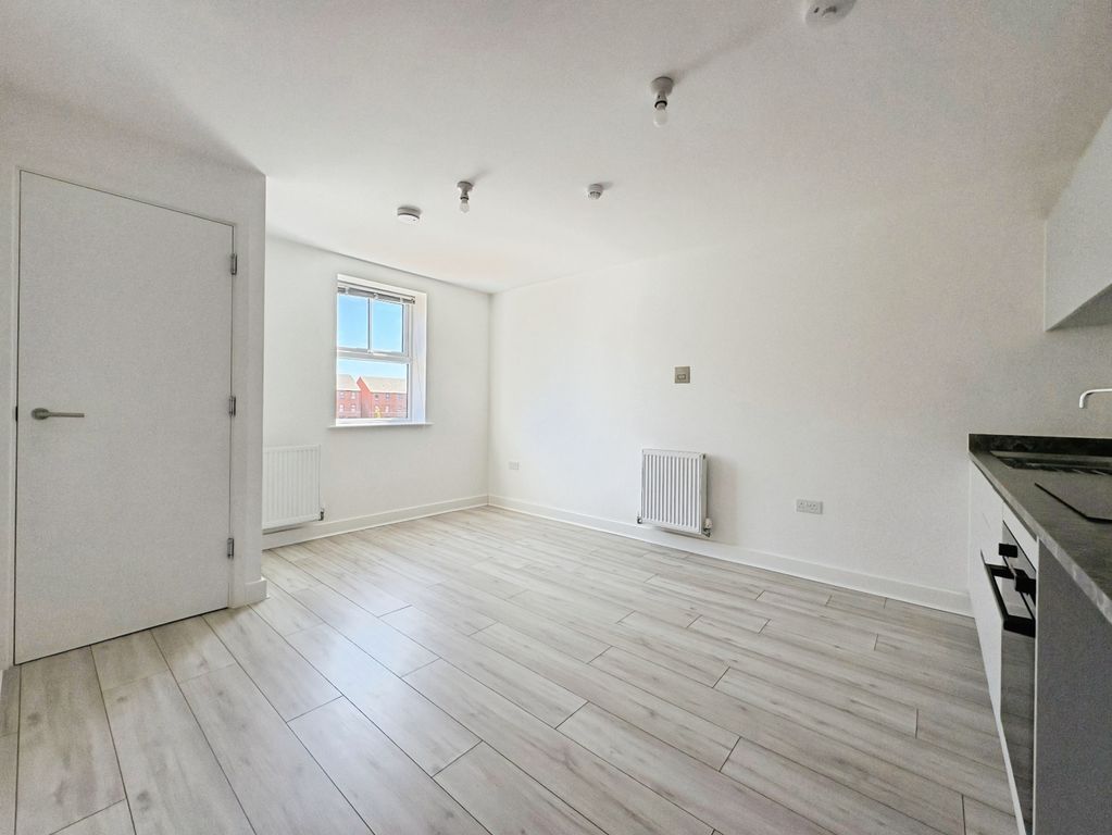 Property photo 2 of 11 4885d86A-7