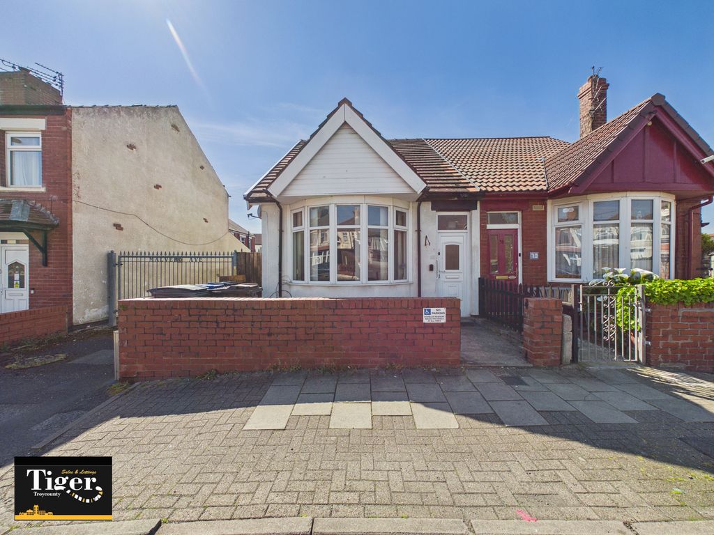 Property photo 1 of 14 Cam03440G0-Pr0587-Still003
