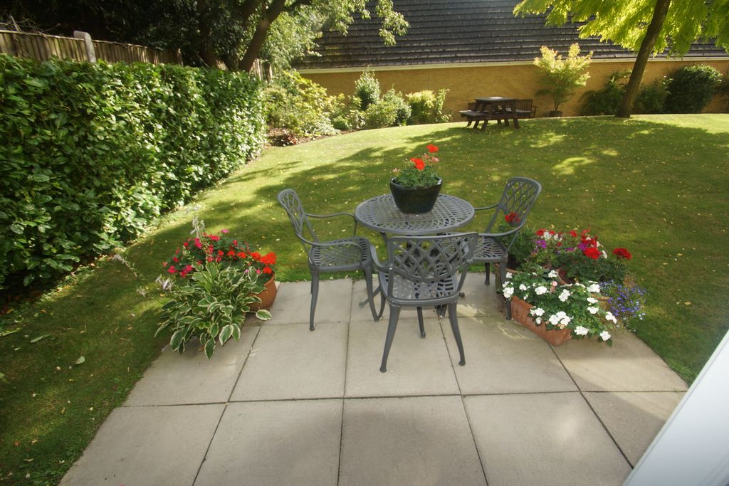 Property photo 2 of 11