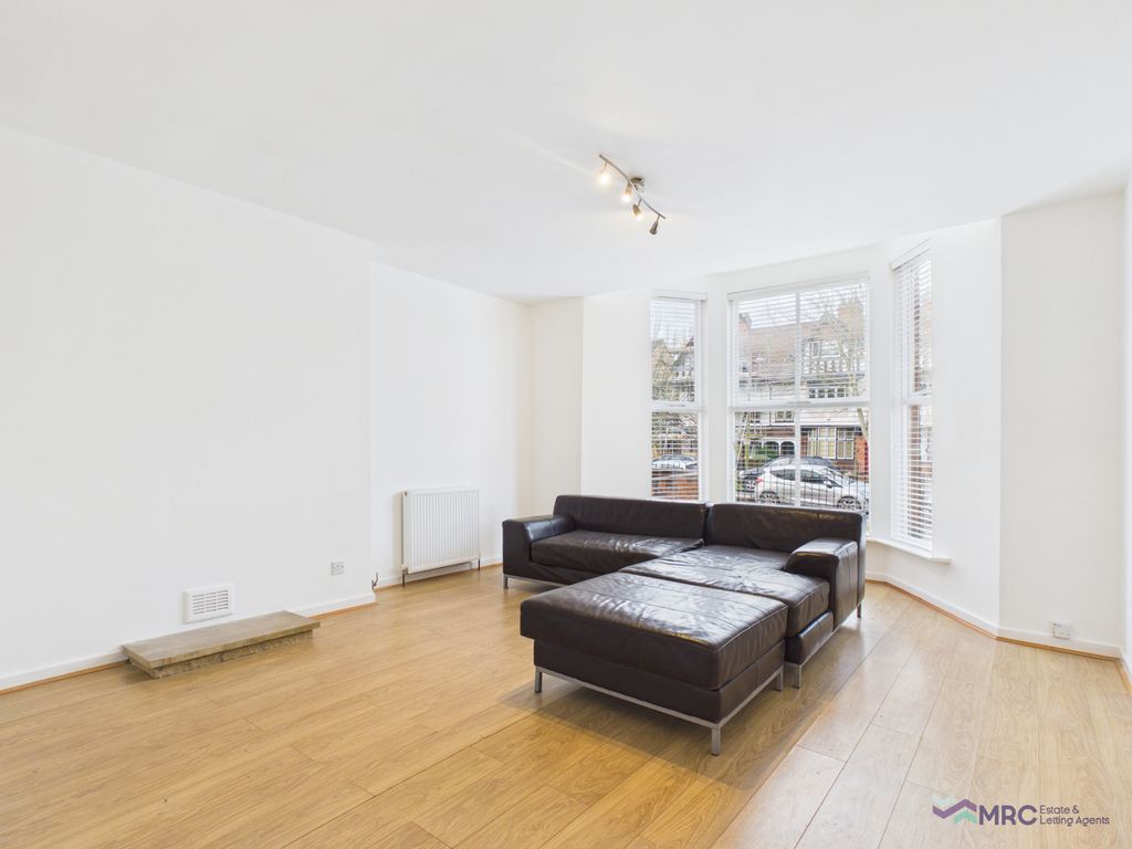 Property photo 3 of 13 Gallery