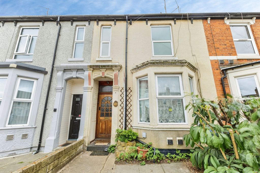 Property photo 1 of 13