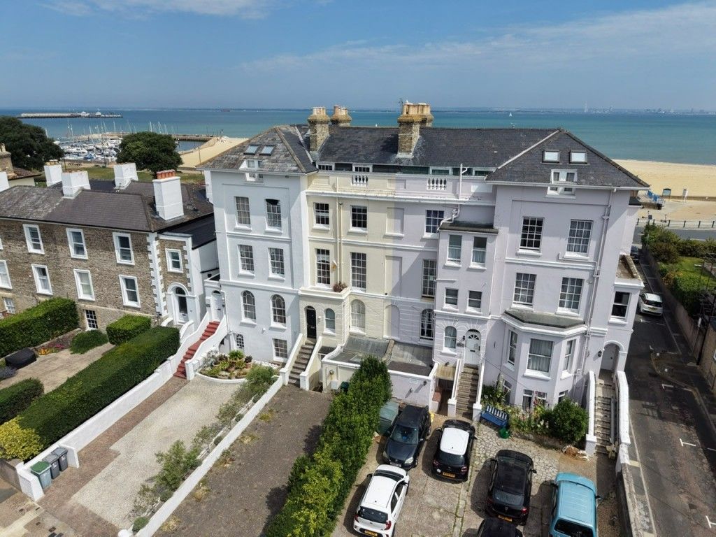 Property photo 1 of 11 View Of The Property With The Beach And Seafront Behind