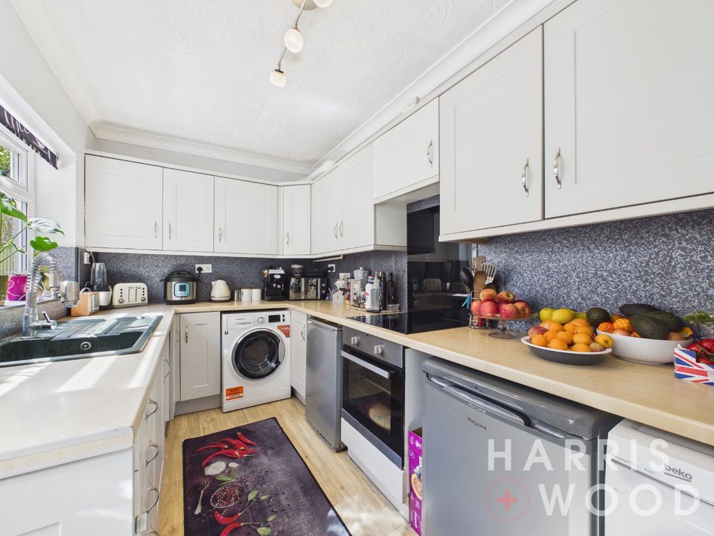 Property photo 2 of 23 5178982