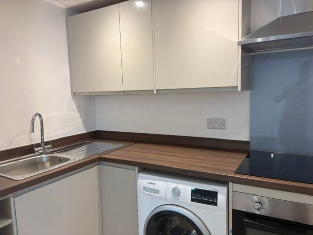 Property photo 2 of 7 Kitchen
