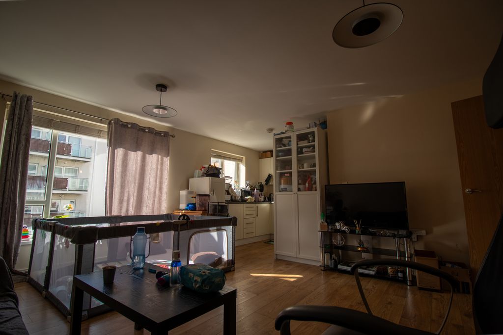 Property photo 3 of 10