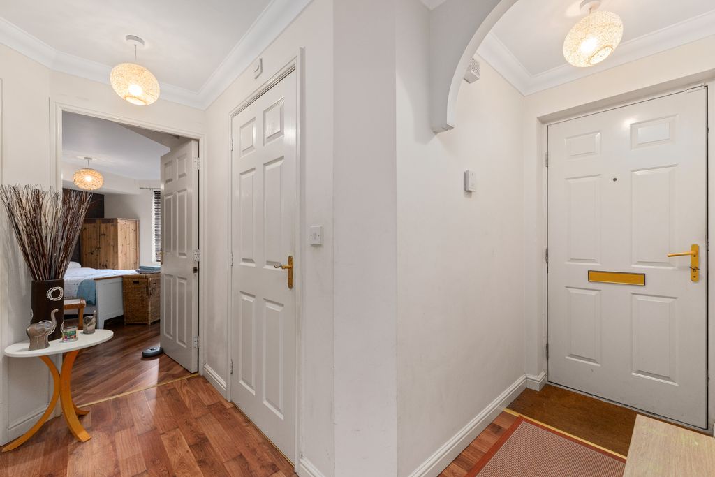 Property photo 3 of 15 1 Tollbraes Road 03