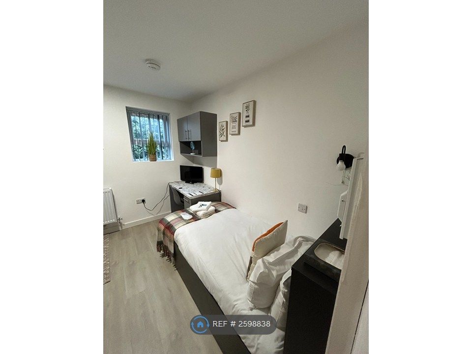 Property photo 3 of 5