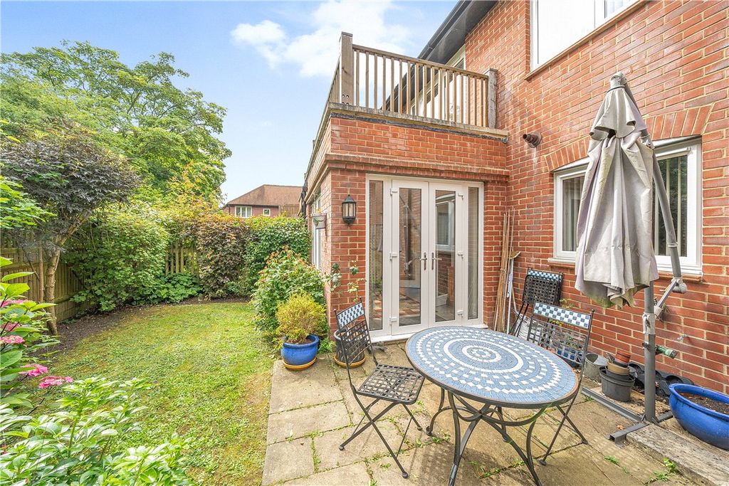 Property photo 2 of 16 Picture No. 10