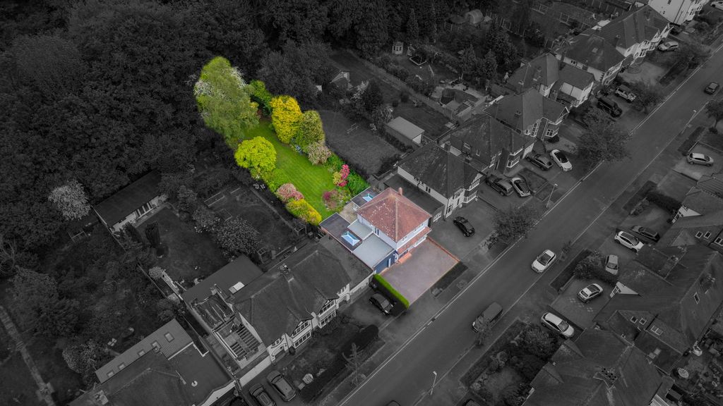 Property photo 2 of 53