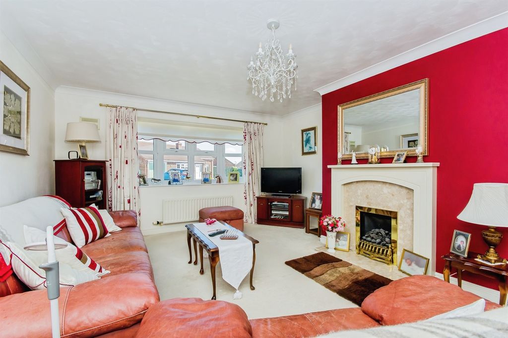 Property photo 2 of 22