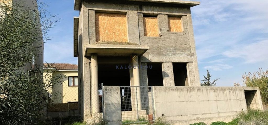 Property photo 1 of 2