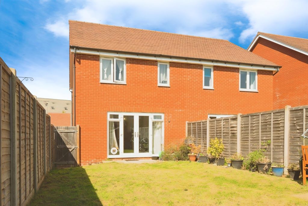 Property photo 2 of 12