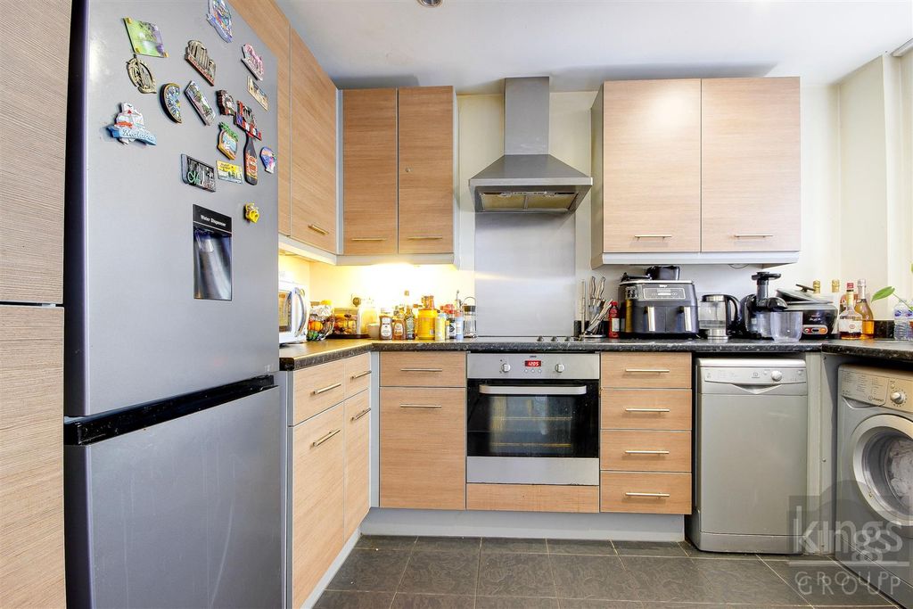 Property photo 2 of 17 Kitchen
