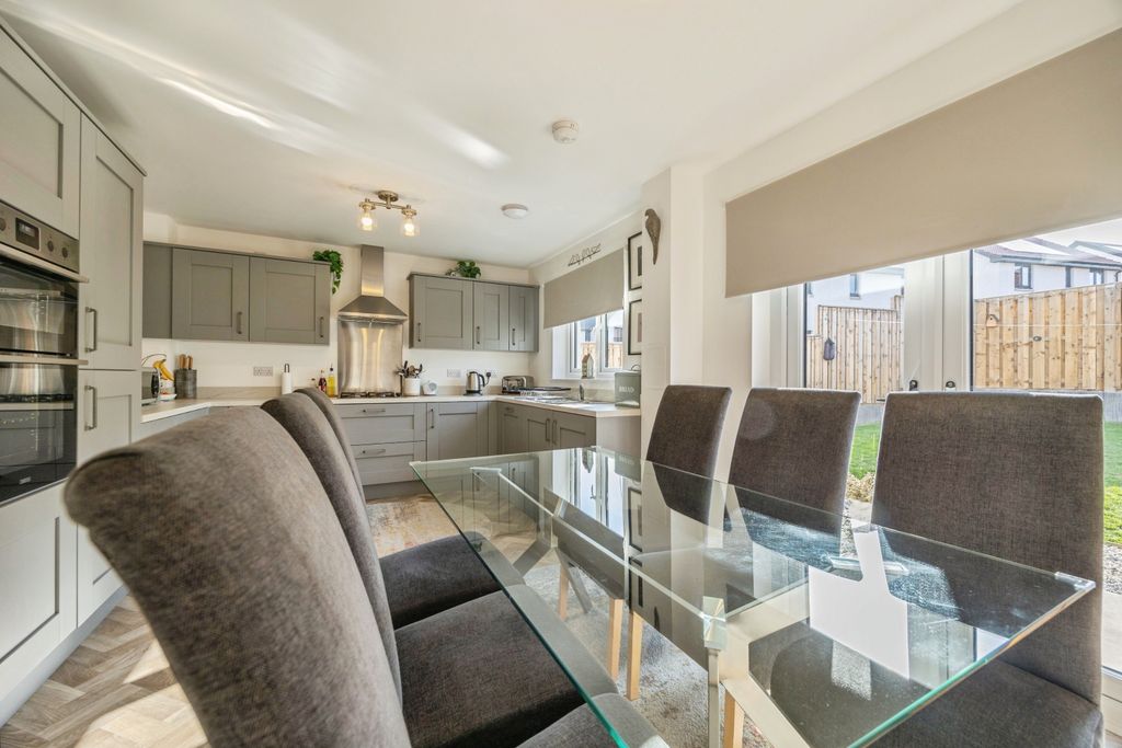 Property photo 2 of 20 6d6A8295