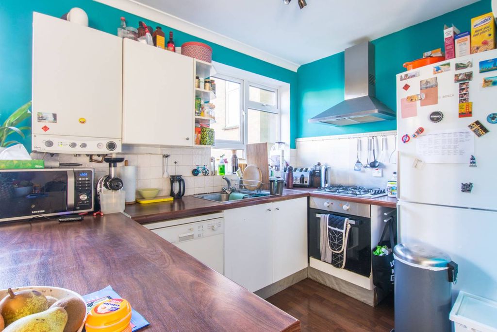 Property photo 1 of 6