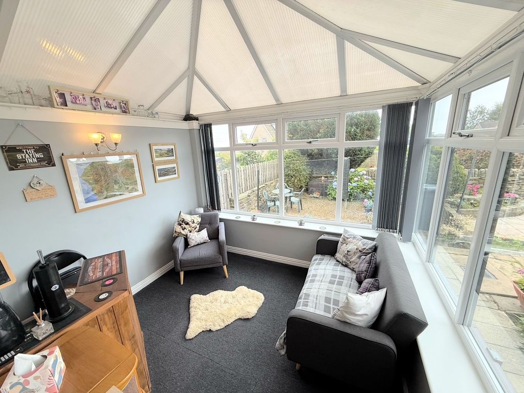 Property photo 3 of 33