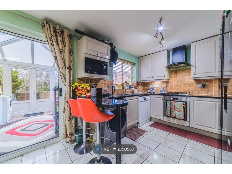 Property photo 3 of 13