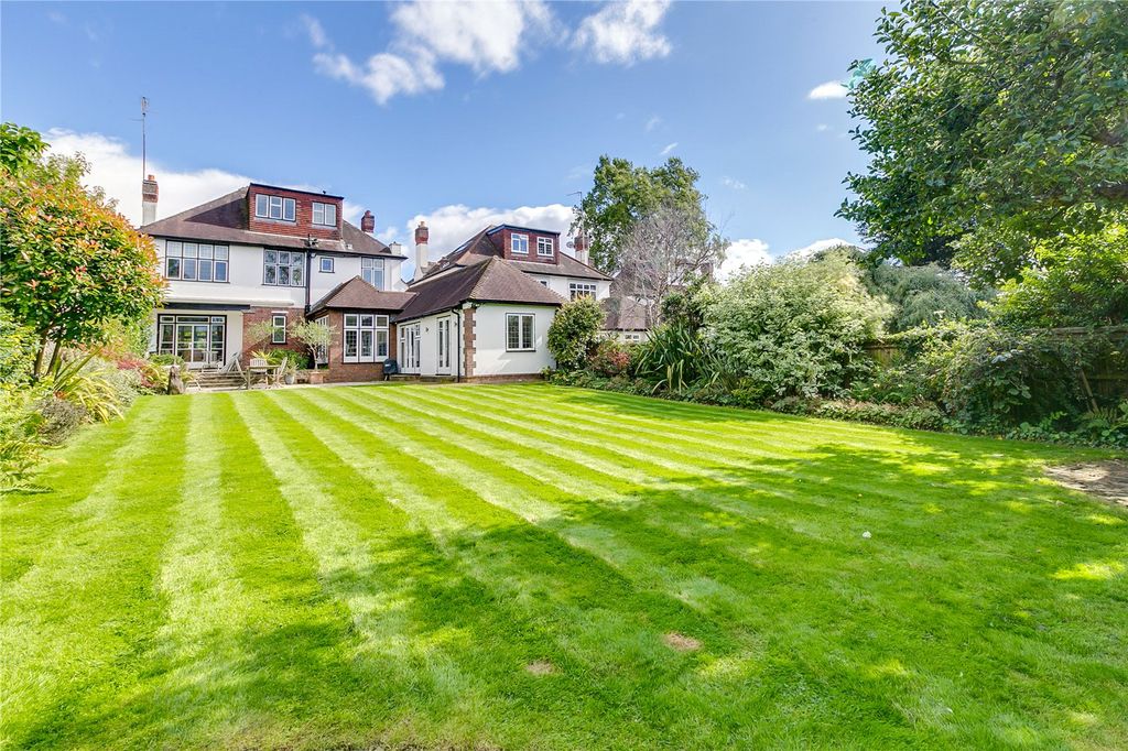 Property photo 2 of 19