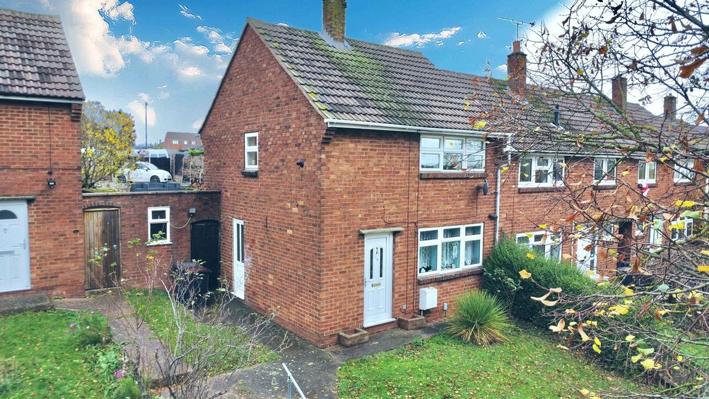 Property photo 2 of 26