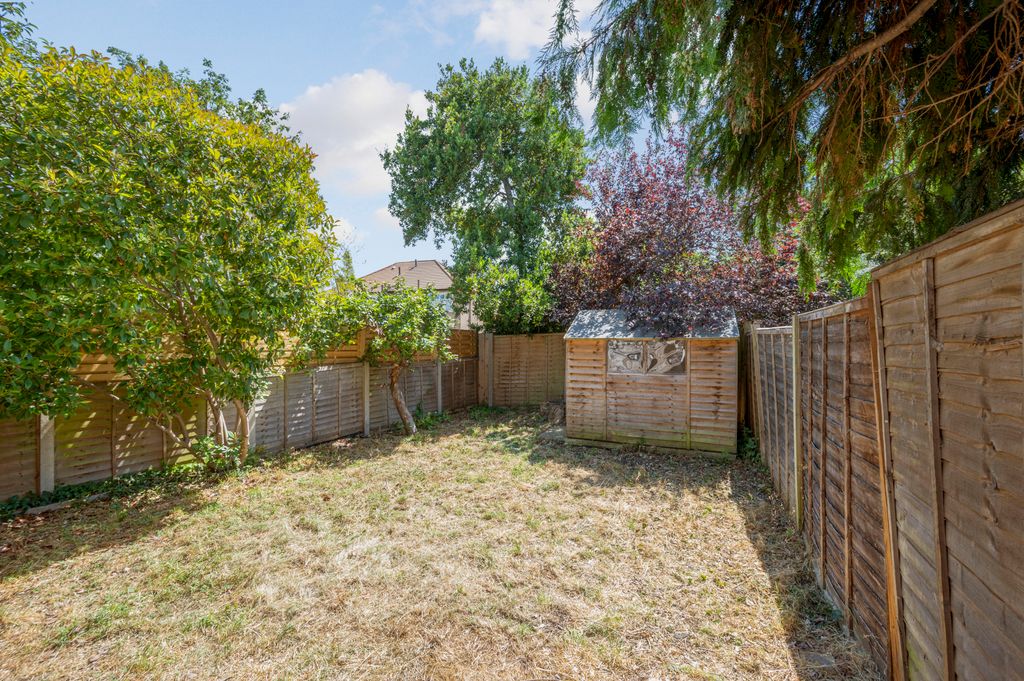 Property photo 2 of 10 Picture No. 11