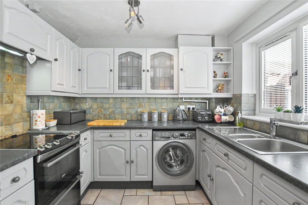 Property photo 3 of 25 Picture No. 05