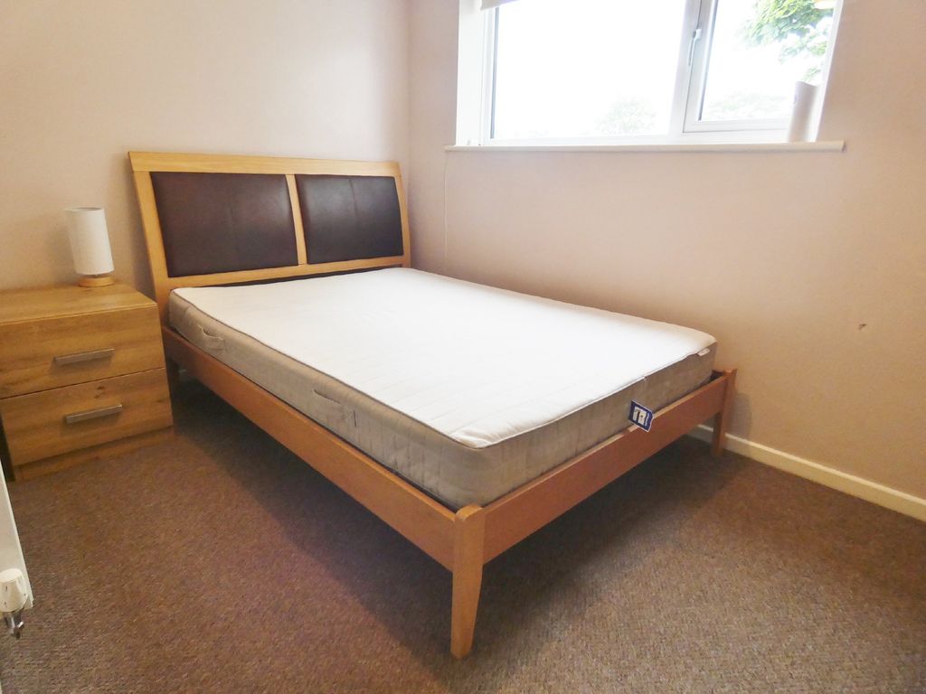 Property photo 2 of 6