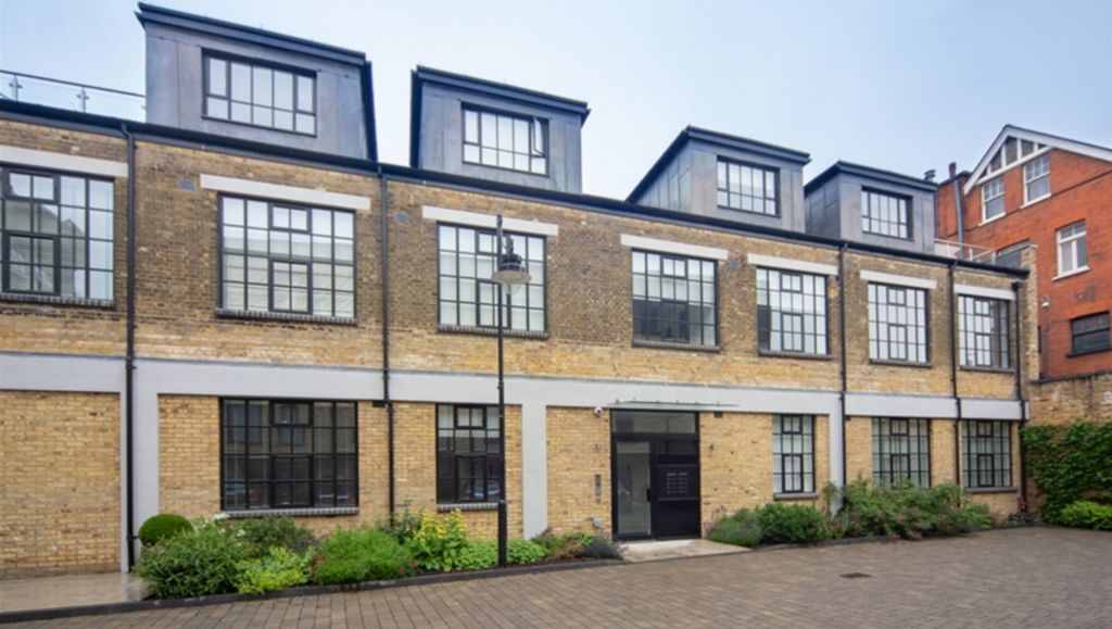 Property photo 1 of 8 Img_9012